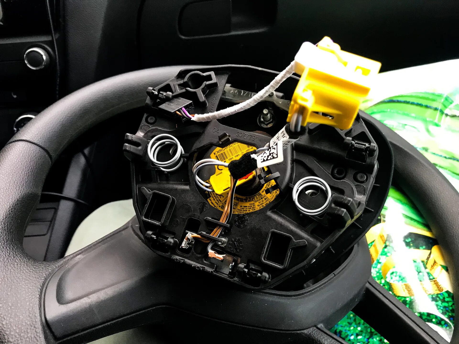 Снятие кнопок мультируля шкода октавия а5. Активация мульти. Мультируль skoda fabia 2. Активация мульти. Активация мульти.