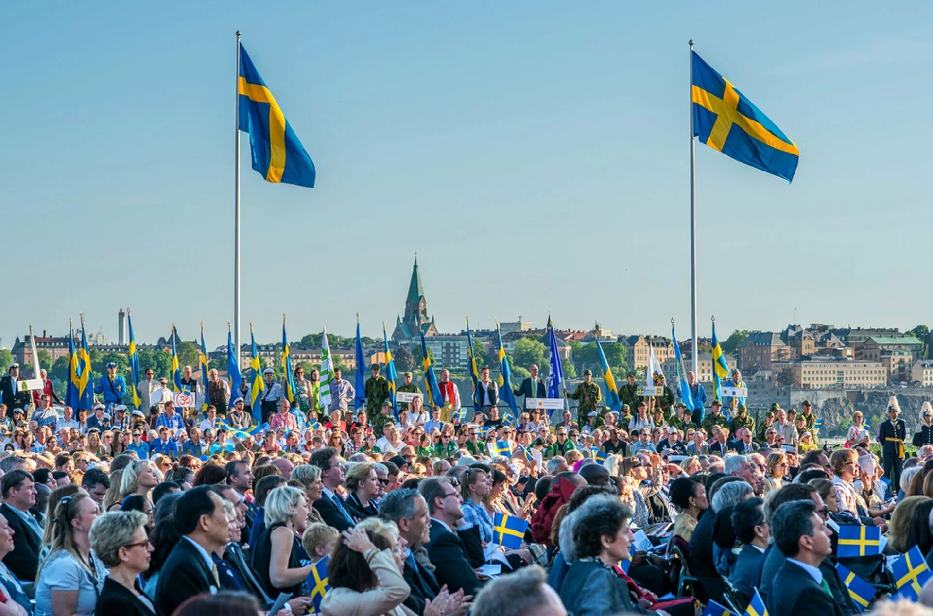 Численность швеции 2025. Национальный день швеции. национальные праздники швеции. население швеции. профсоюзы швеции.