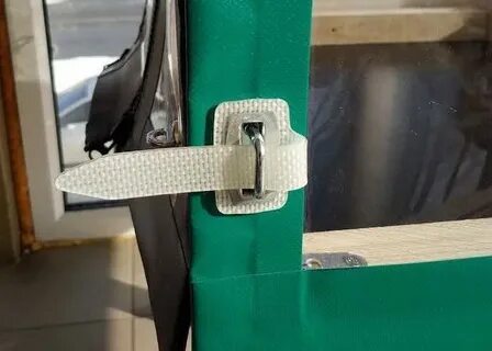 Крепление для мягких окон