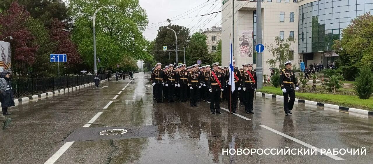 9 мая новороссийск. Парад Победы в г. Новороссийске 2023. Парад в Новороссийске 9 мая 2023. Парад 9 мая. Парад Победы в Новороссийске.