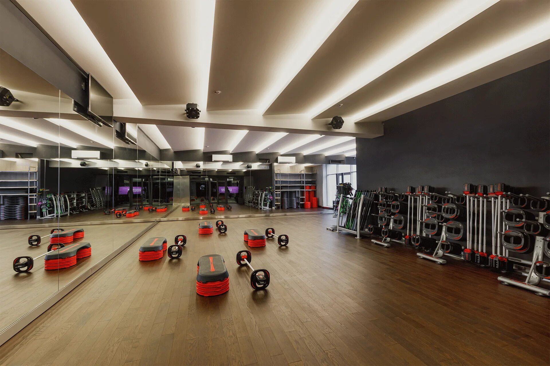 Edge premium fitness club. Edge fitness новосибирск. Edge premium fitness club. Edge premium fitness новосибирск. Эдже клуб.