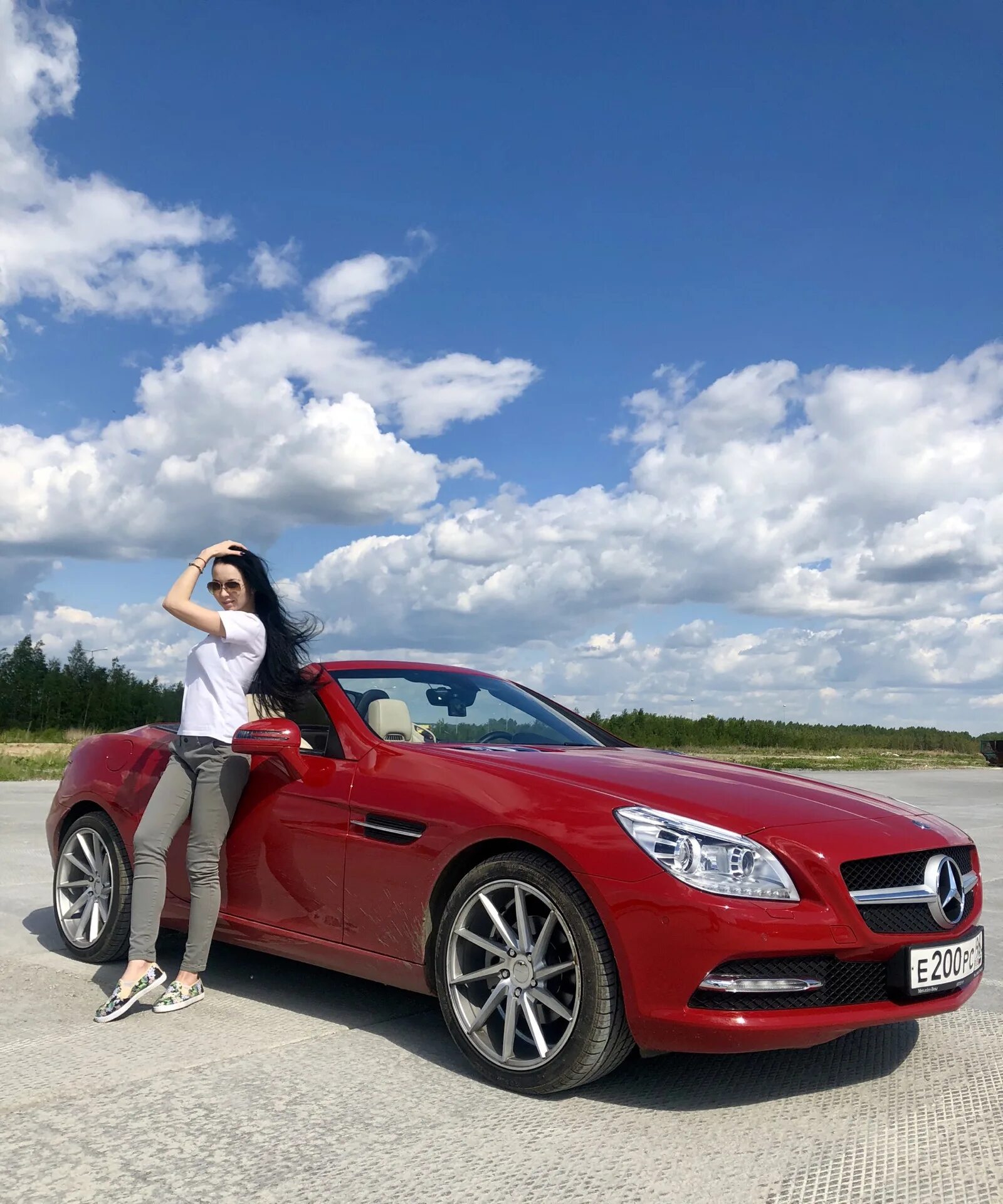 Petra Němcová y la nueva Mercedes-Benz GLC. - YouTube