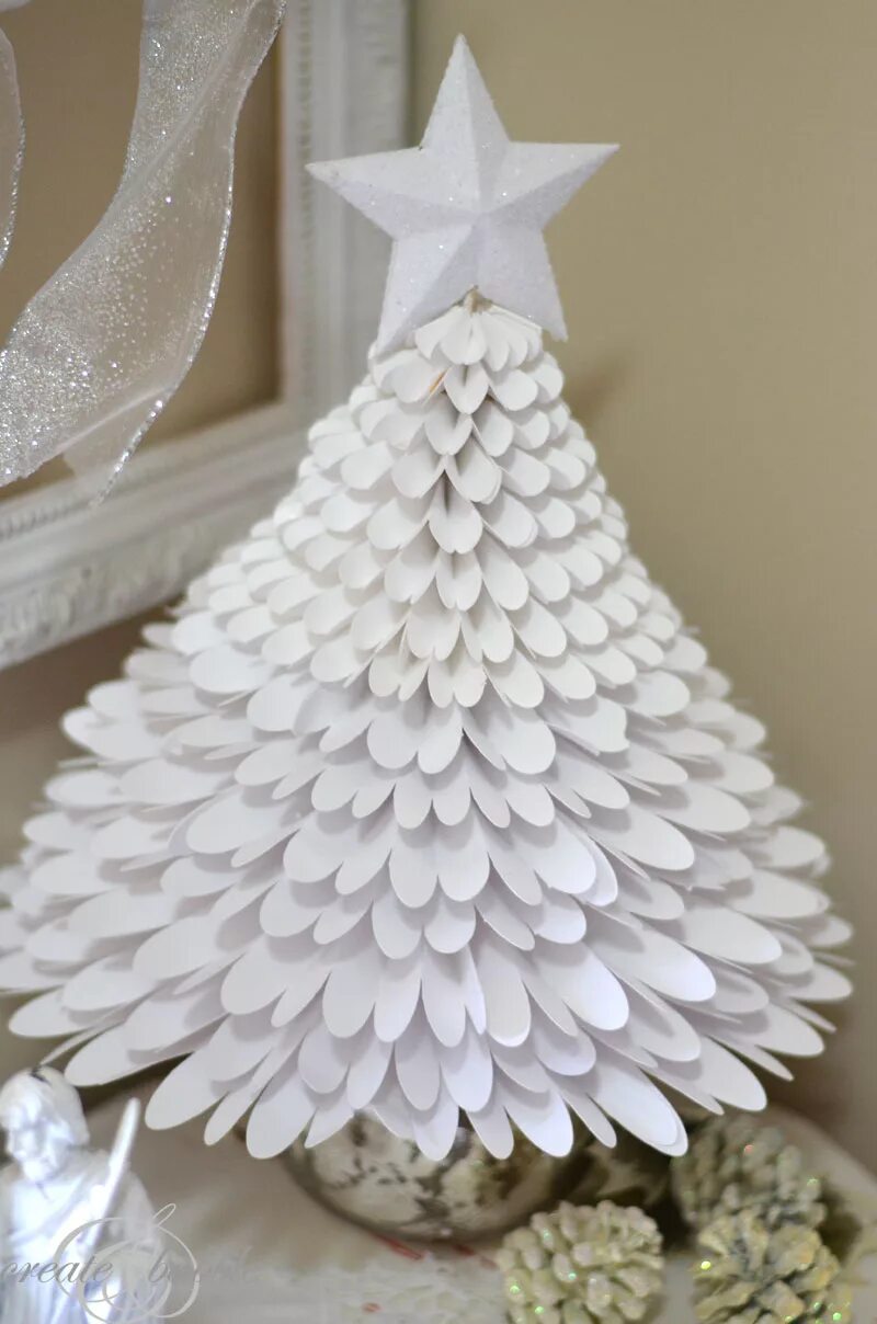 елка из бумаги. елка из белой бумаги своими руками. елка из бумаги объемная. елочка из офисной бумаги. елка из ватмана.