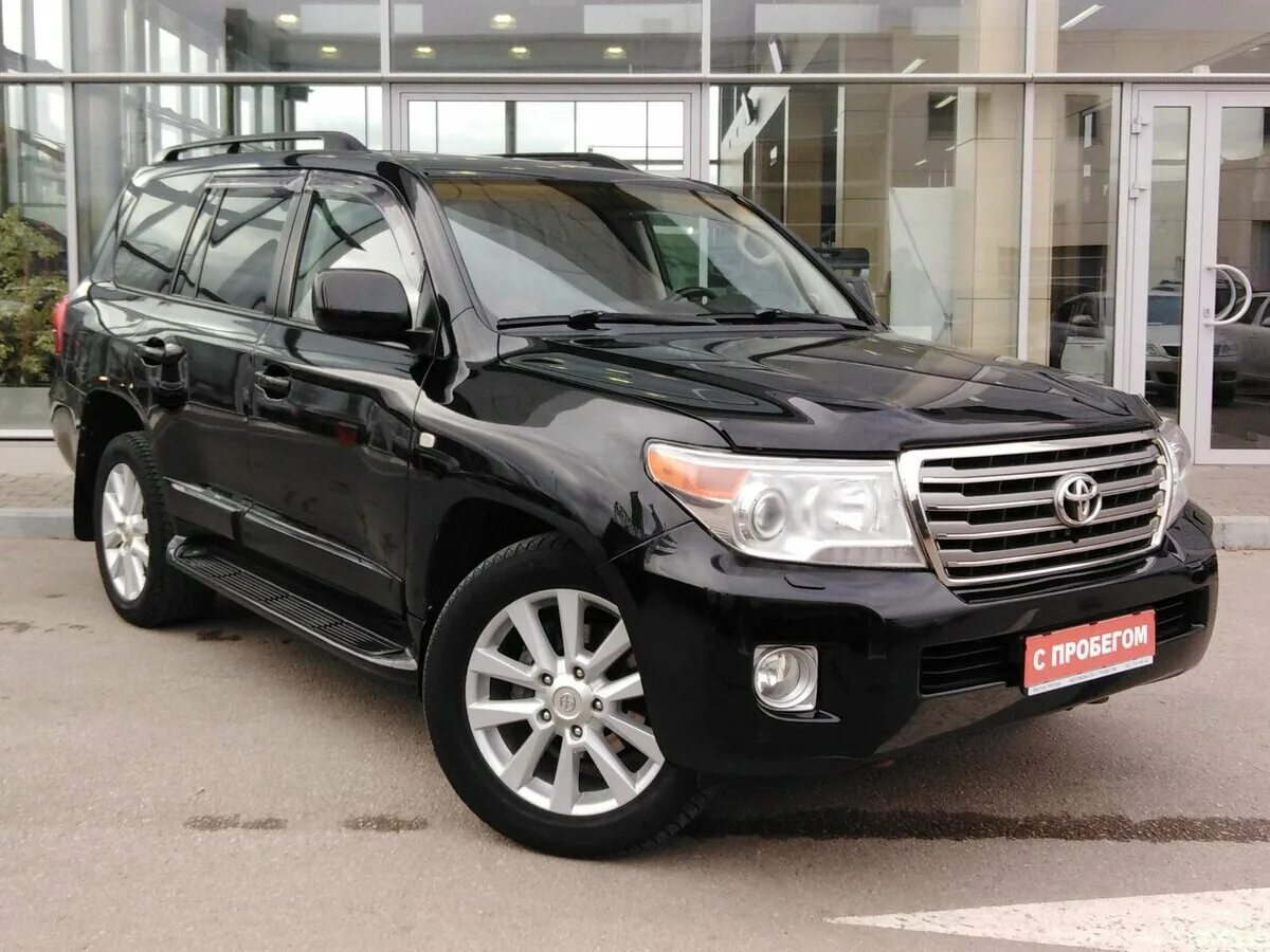 Двухсотый год. Toyota Land Cruiser 2008. Toyota Land Cruiser 200 2008. Toyota Land Cruiser 200 черный. Cruiser 200 2008.