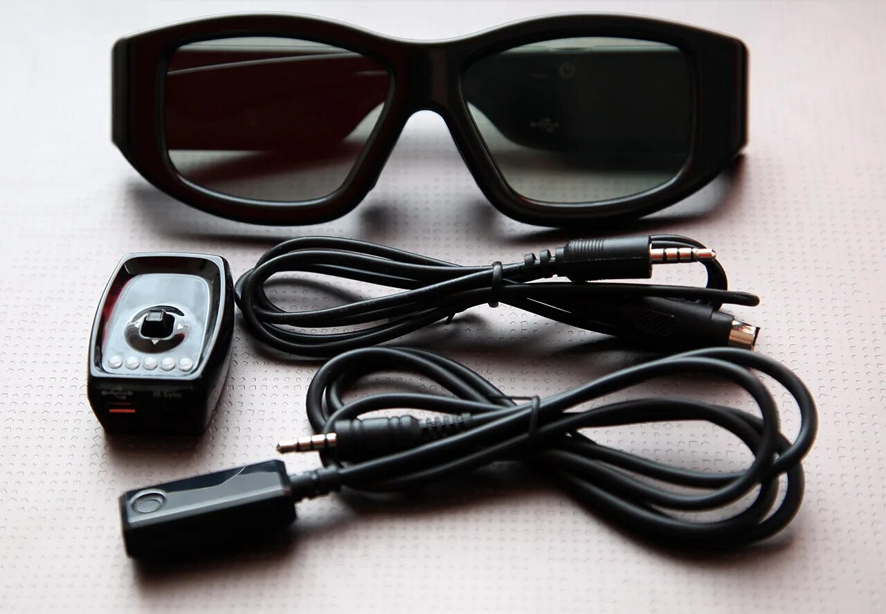 Очки 3d vision. 3d очки от monster vision. genius monster glasses.