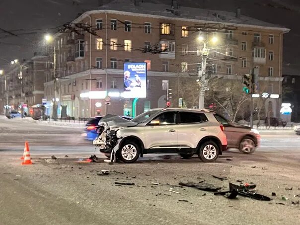 Авария на саратовской трассе 2019 август. Дтп маркс саратовская область. Дтп саратовская область. Дтп маркс. Аварии маркс бородаевка.
