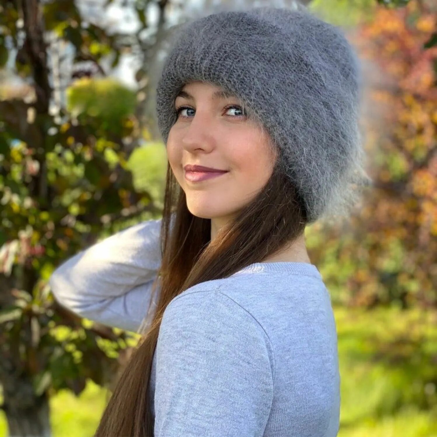 Шапка пуховая женская. Шапка пуховая женская