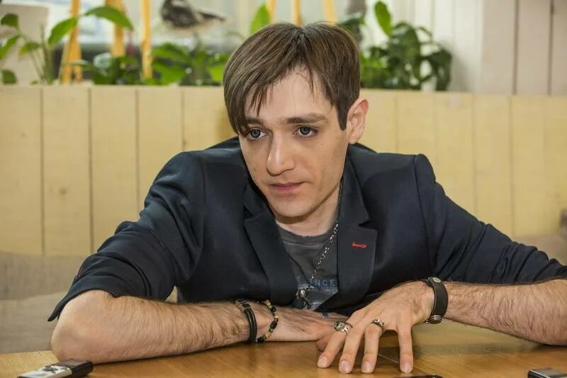 Шепсы биография национальность. Олег шепс брат александра. Шепс александр и олег. Шепсы биография национальность. Олег шепс родители.