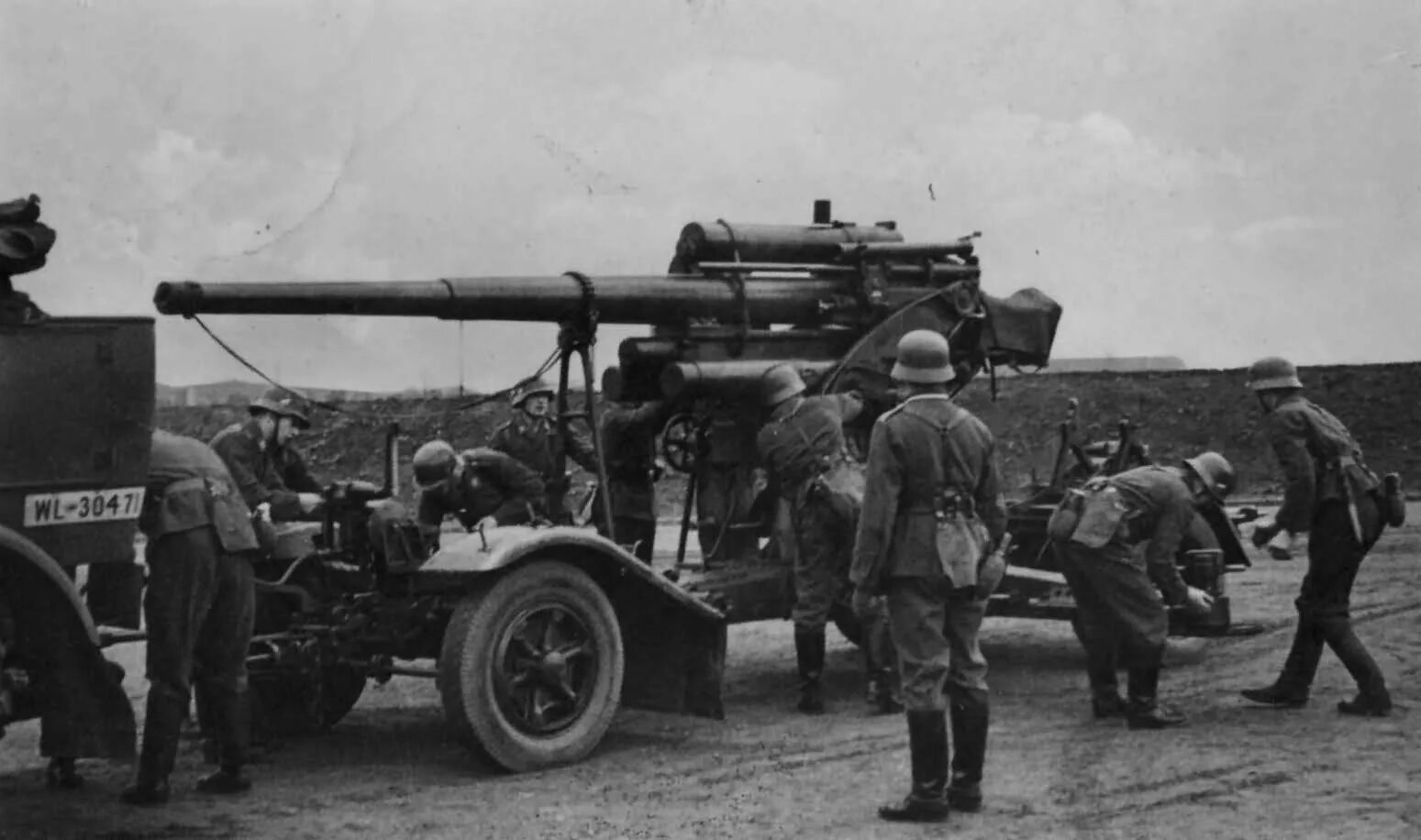 88 мм flak. 88-Мм зенитная пушка Flak 18/36/37. 88-Мм зенитки Flak 18/36/37. 88-Мм зенитная пушка Flak 18. Немецкая зенитка 88 Flak.