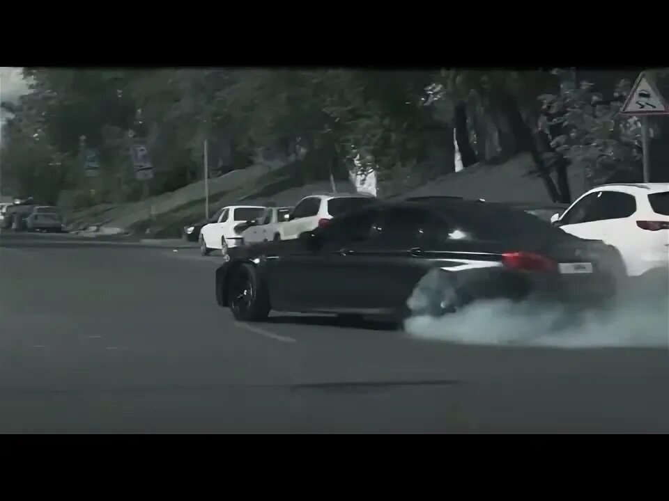 Русское бездорожье. Ленд крузер 200 ушел под лед. Покатушки по бездорожью не тормози канал. Мерседес для бездорожья. По трассе топим 200.