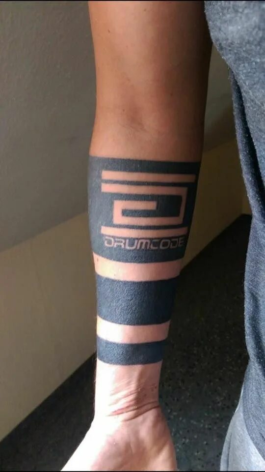 Tattoo techno. Тату Техно. Техно тату мужские. Тату Техно на руке. Объёмные Татуировки Техно.