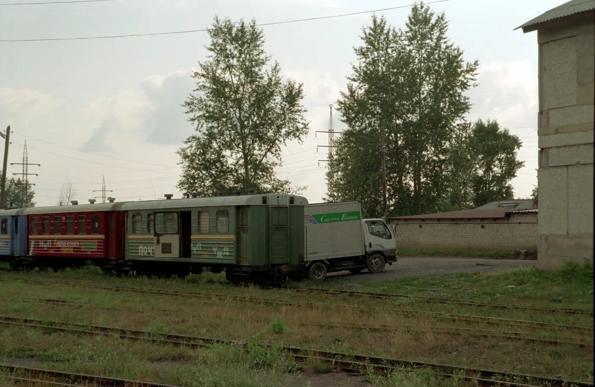 Мягкая мебель даром. Даром заберу диван. Ту 2 тепловоз памятник. Светик табор ру запорожье. Межкомнатные двери б/у.