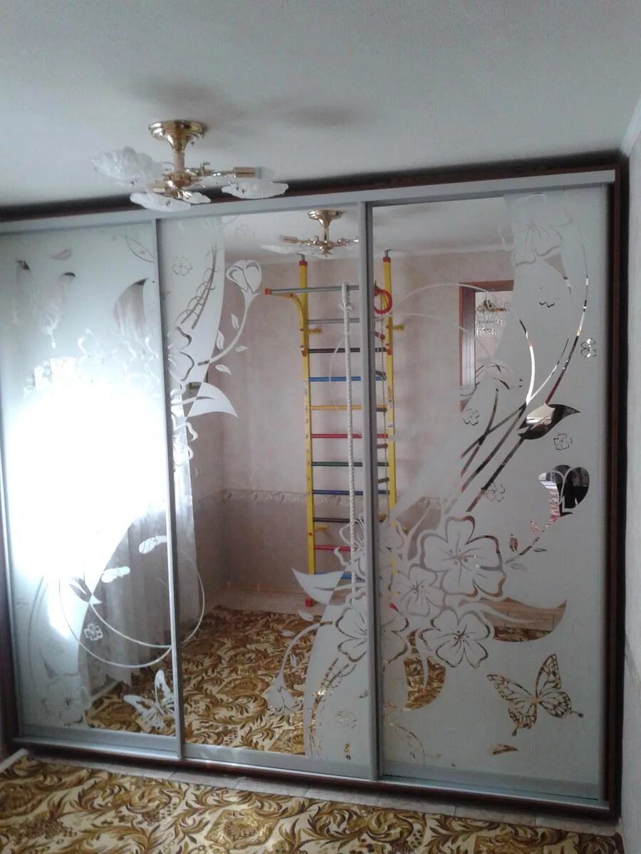 Шкаф купе с боковыми полками. Шкаф луганск. Шкаф купе в стройленде луганск. Шкаф луганск. 14 м.