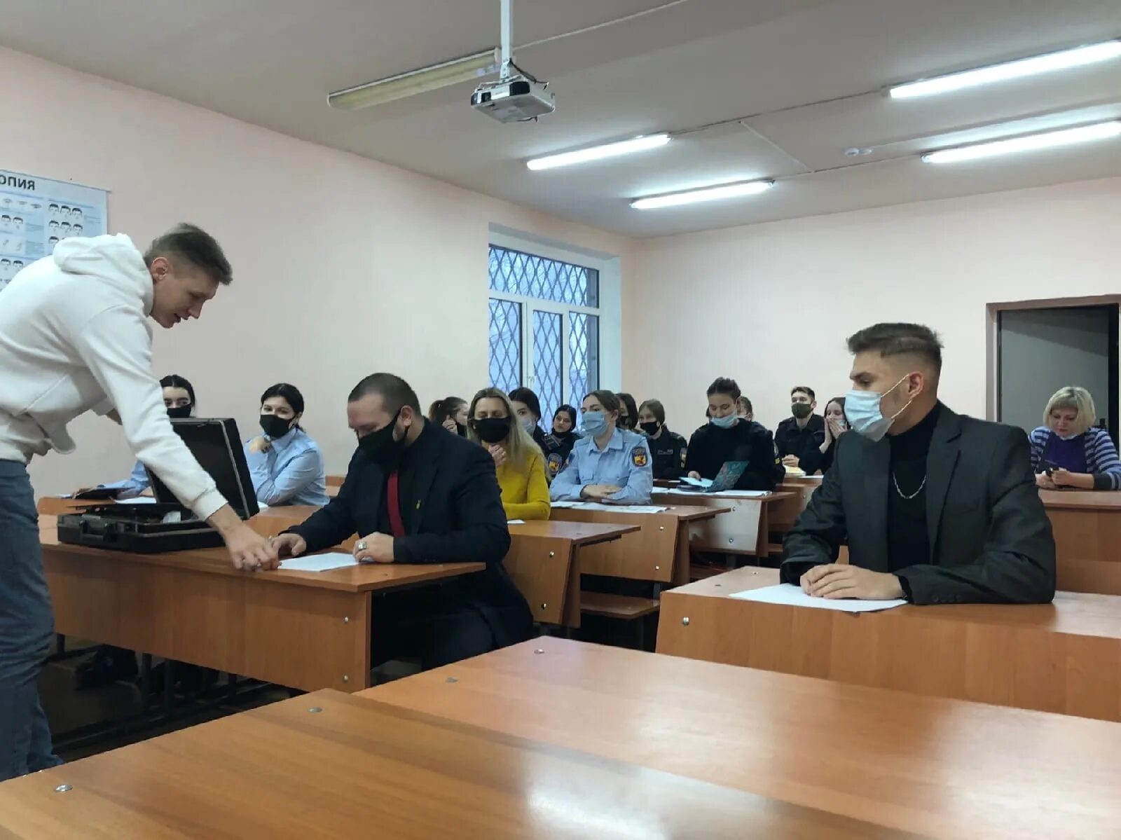 Смоленский колледж правоохраны и правосудия смоленск. Юпк смоленск. Смоленский филиал юридического полицейского колледжа. Смоленский колледж правоохраны и правосудия. Смоленский полицейский колледж юпк.