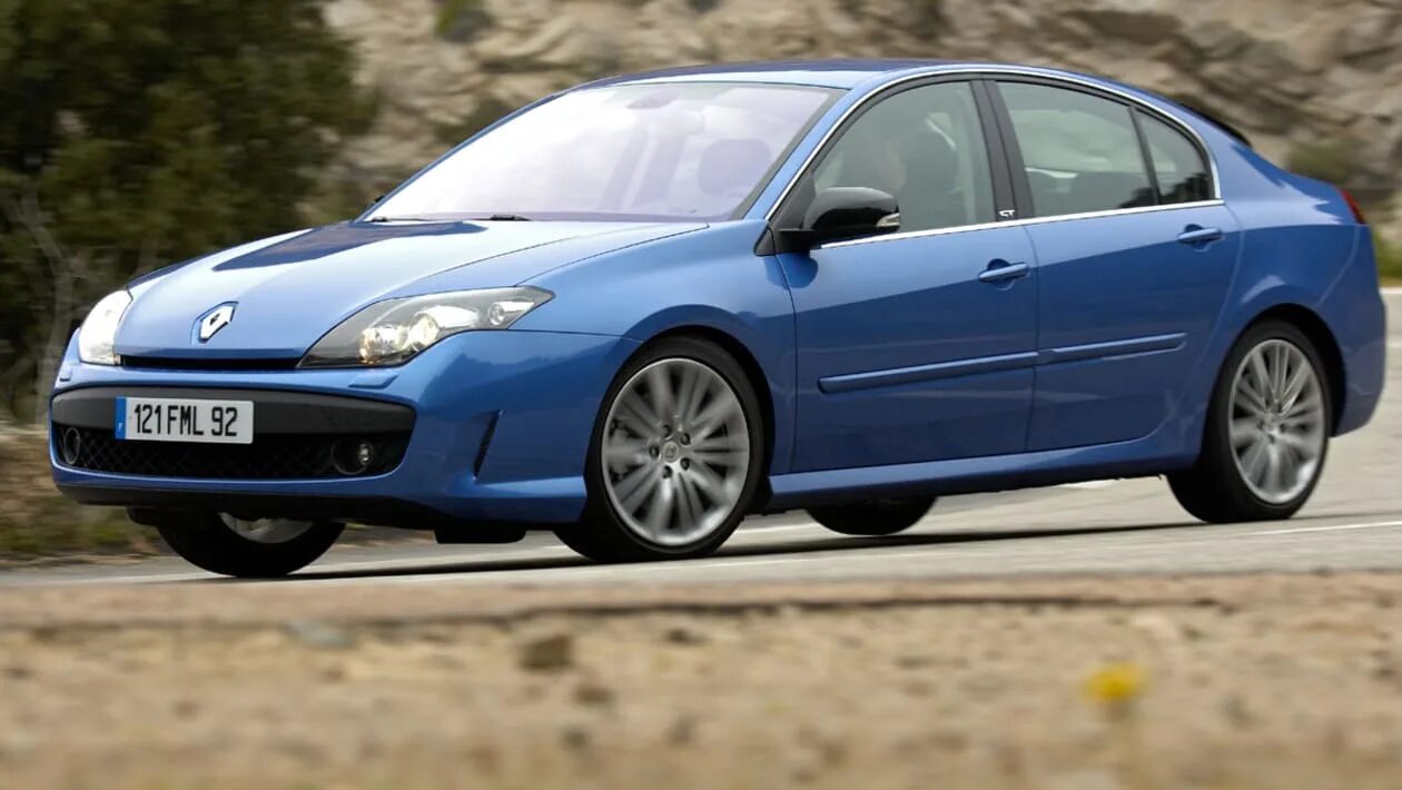 Купить renault laguna 2. Рено Лагуна РС. Renault Laguna 2. Renault Laguna 3.0. Рено Лагуна 3 2.0 турбо.