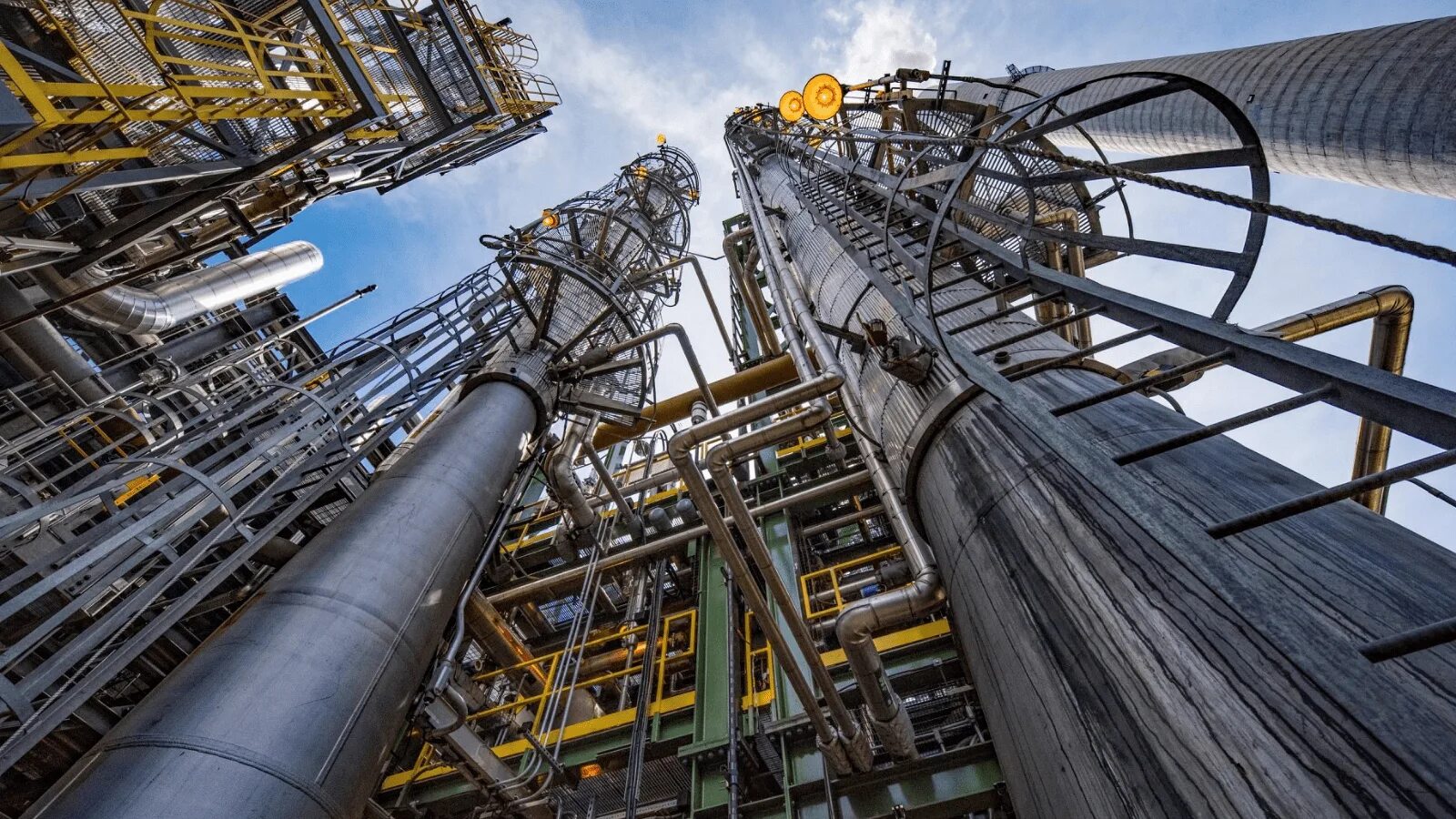 Carbon capture. Подземные хранилища co2. улавливание углерода. carbon capture and utilization.