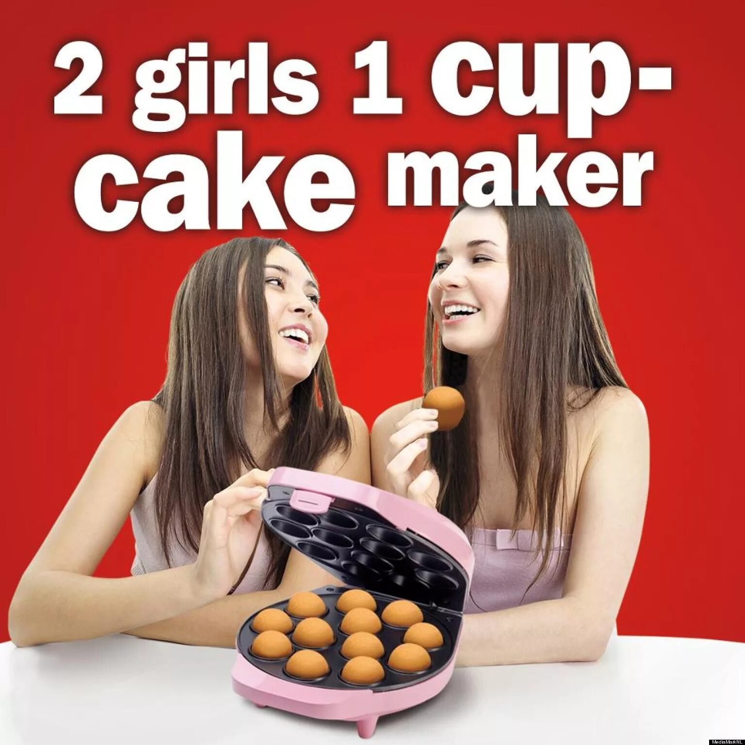 Две девушки 1 чашка. 2 Girls 1 Cup. Две девушки 1 чашка оригинал. Герлз Ван кап.
