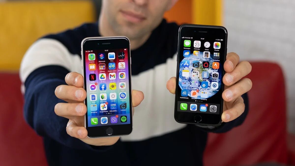 Iphone se 2025 ios. Iphone se 2025 vs 2025. новый iphone se 2025. айфон се 2025 3 поколения. iphone se 2025 и iphone se 2025.