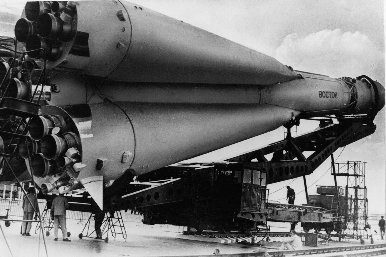 Первая космическая ракета ссср. Космический корабль Гагарина Восток 1. Ракета Юрия Гагарина Восток-1. Восток 1 Гагарин 1961. Космический корабль Восток Юрия Гагарина 1961.