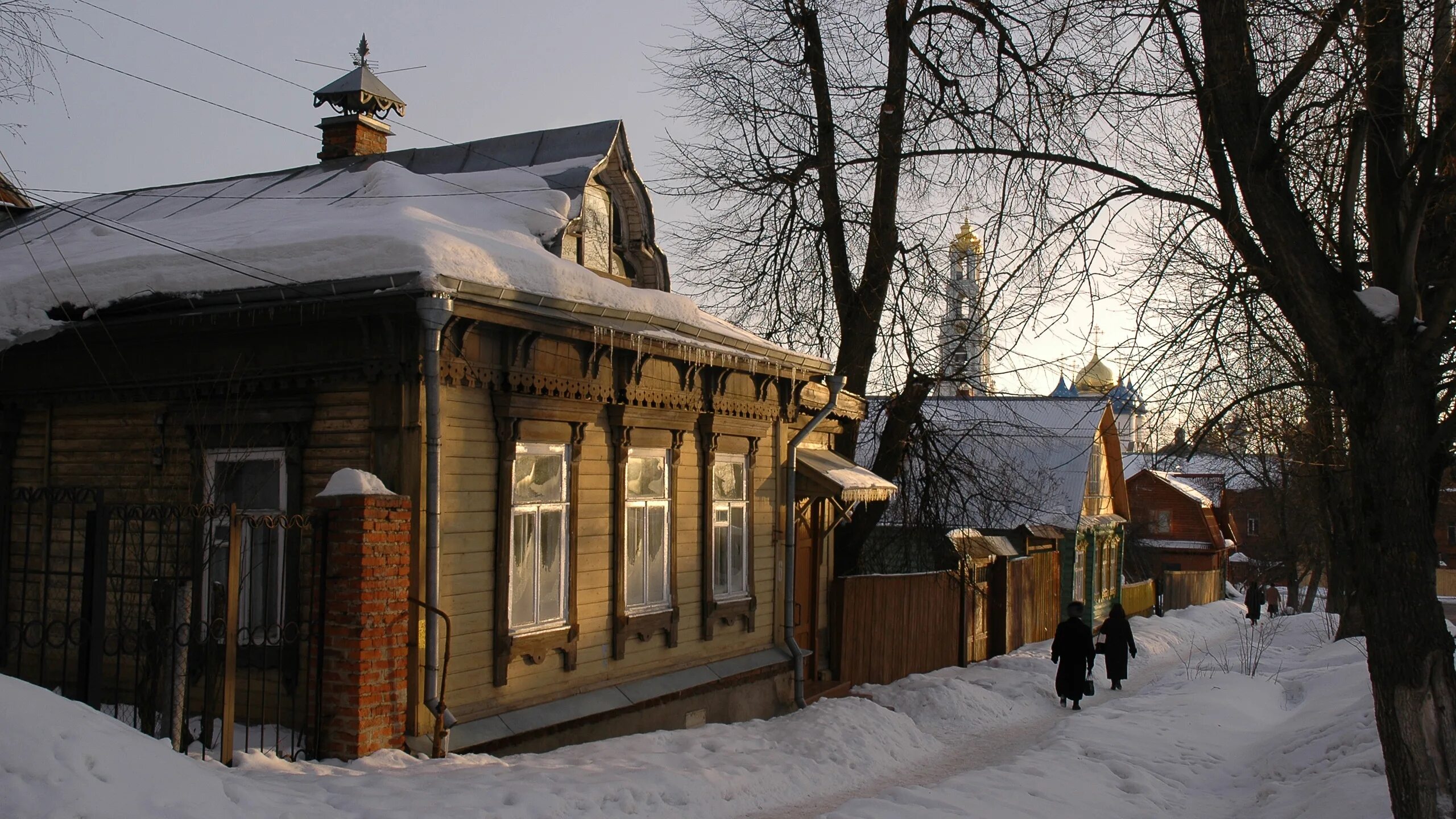 Сергиев Посад улочки. Сергиев Посад окраина. Сергиев Посад красивые улицы. Кировка Сергиев Посад. Купить дом в черте города сергиев посад