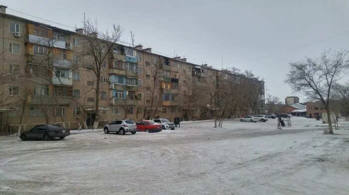 Жезказган ул гагарина 2 библиотека. Жезказган казахстан фото города. Жезказган улица сатпаева. Жезказган фото города. Улицы города жезказган.