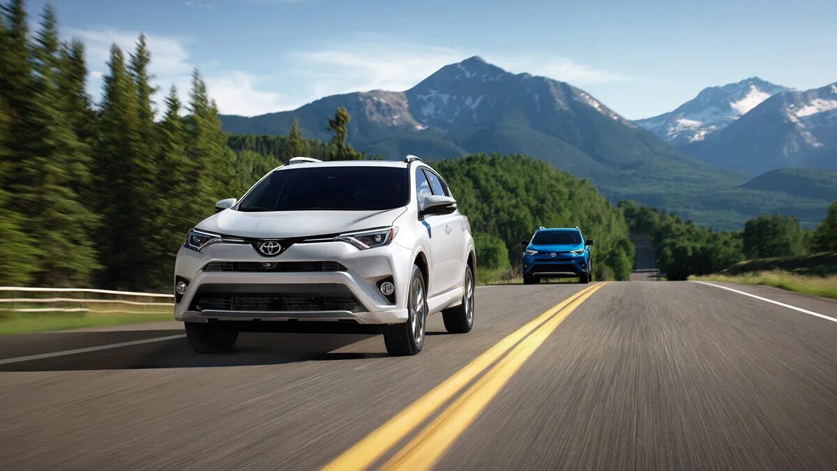 Тойота рав 4 2018. Toyota rav4 Hybrid 2018. Тойота рав 4 2017. Тойота рав 4 2018 гибрид. Рав ту го