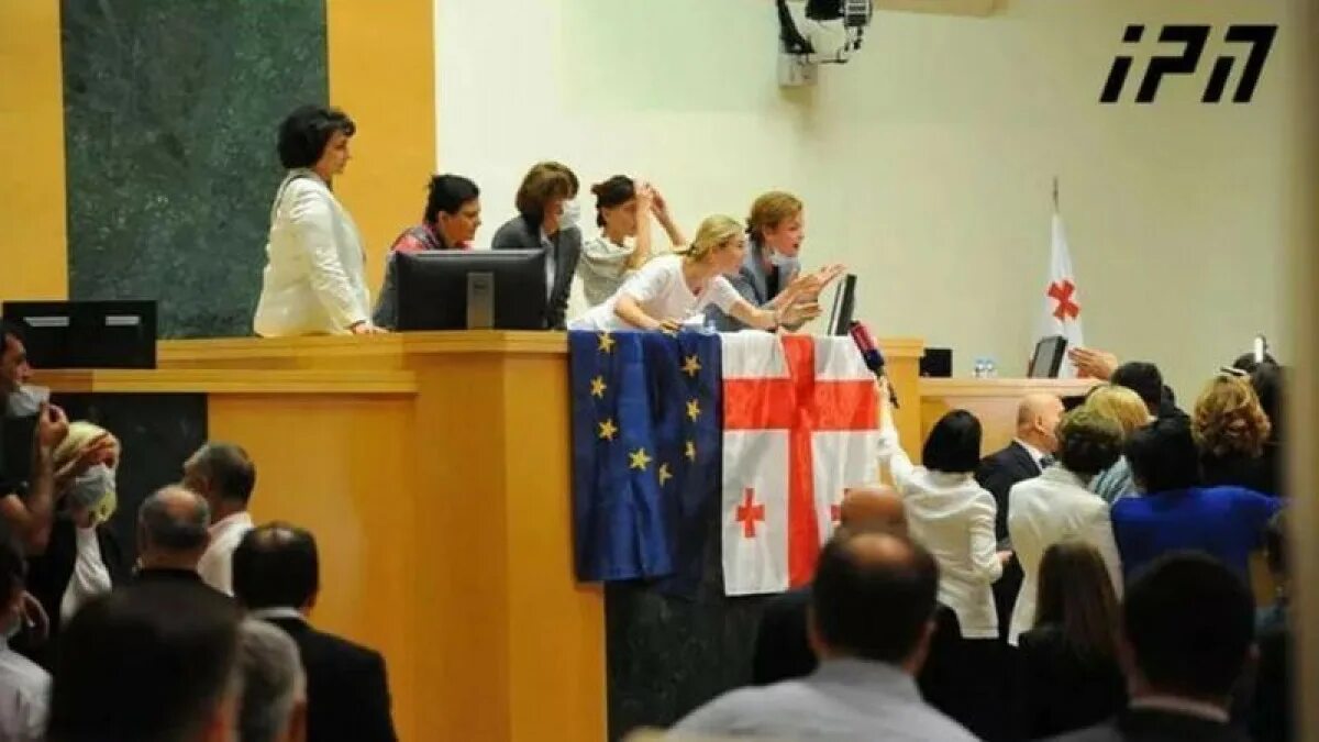 В австралии выборы в парламент осуществляется. Тбилиси парламент. дебаты в парламенте. грузинский парламент. фракции в парламенте грузии.