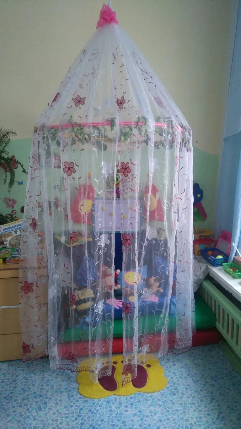 уголок эмоций в детском саду. уголок психологической разгрузки в детском саду. психологический уголок в детском саду. уголок уединения. центр психологической разгрузки в доу.