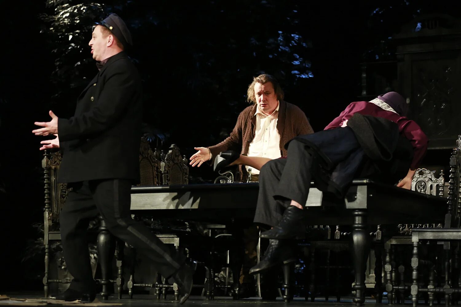 Мещане спектакль бдт. Мещане театр на васильевском. Спектакль мещане на васильевском. Мещане спектакль бдт. Театр на васильевском мещане.