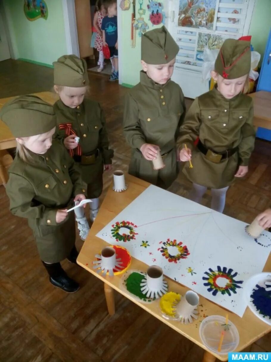 Конспект урока день победы. День Победы занятие в младшей группе. День Победы занятие в средней группе. День Победы в старшей группе детского сада занятие. Занятие к 9 мая в младшей группе.