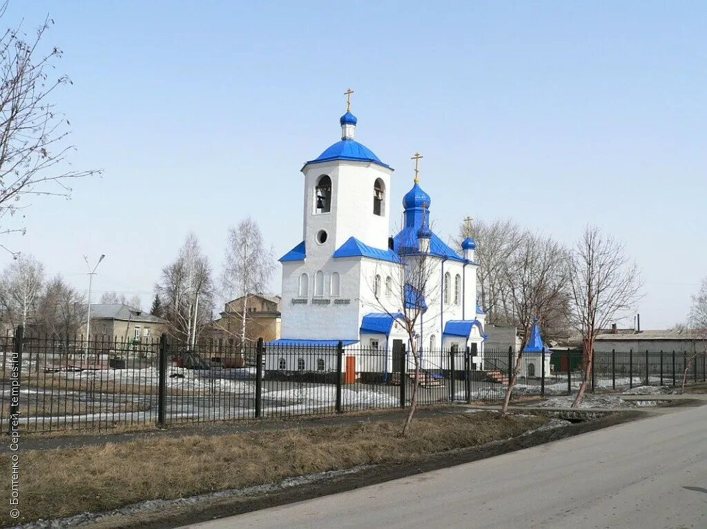 Пгт промышленная кемеровская область. Население промышленная кемеровская. Население промышленная кемеровская. Кемеровская область поселок промышленная. Жд вокзал в пгт.