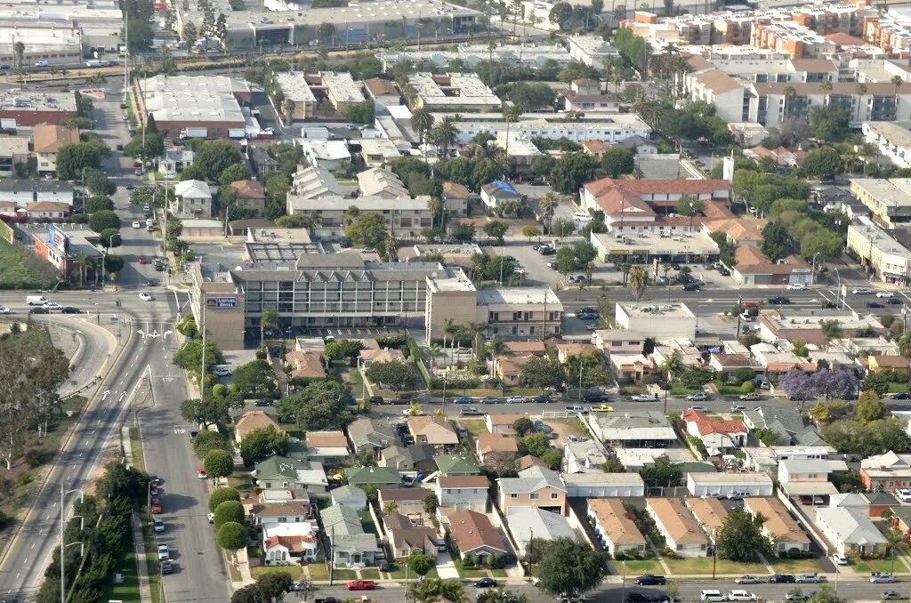 Инглвуд вестерн найтс. Инглвуд сша. Инглвуд вестерн найтс. Инглвуд вестерн найтс. Инглвуд (калифорния).