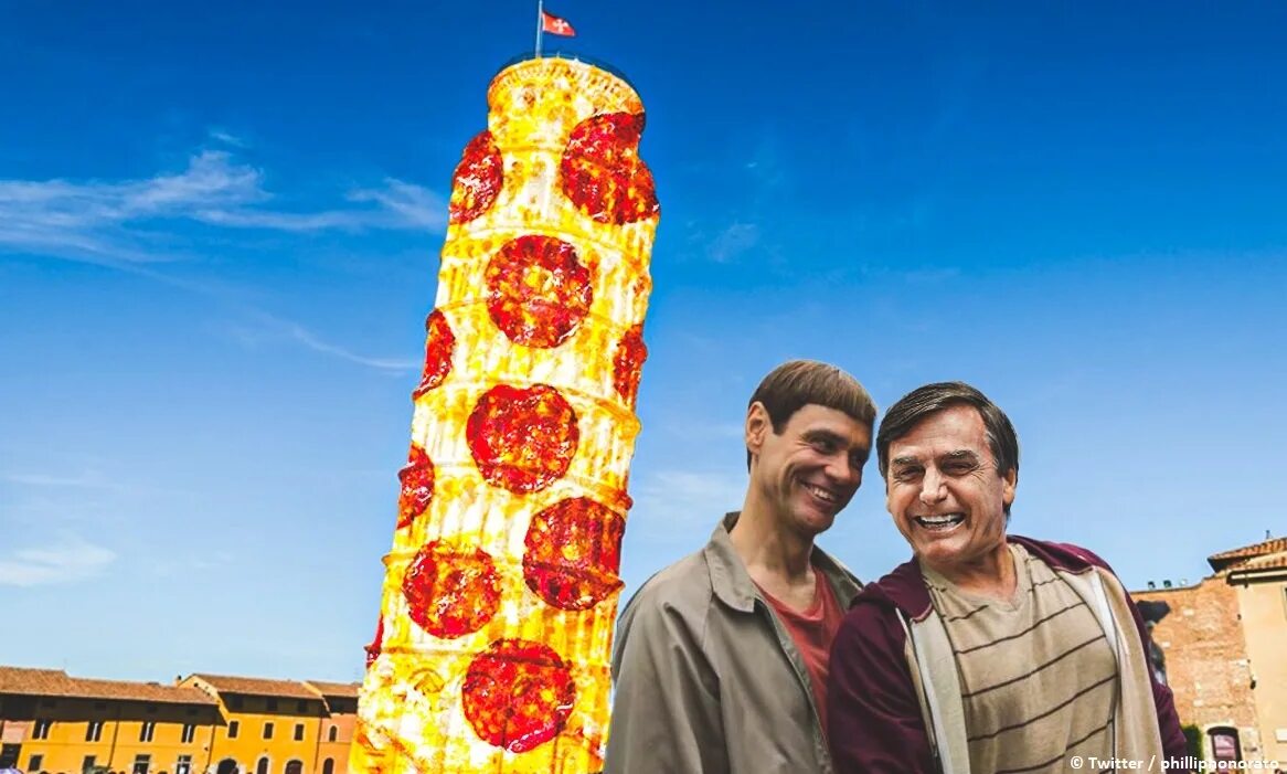 Башня из пиццы. Пизанская башня BP пицца. Pizza Tower башня. Pizza Tower мемы.