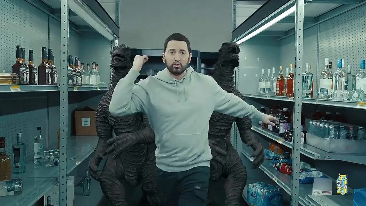 Эминем годзилла слушать. Эминем годзилла. эминем годзилла клип. godzilla eminem feat. juice world. кроссовки эминема в клипе godzilla.