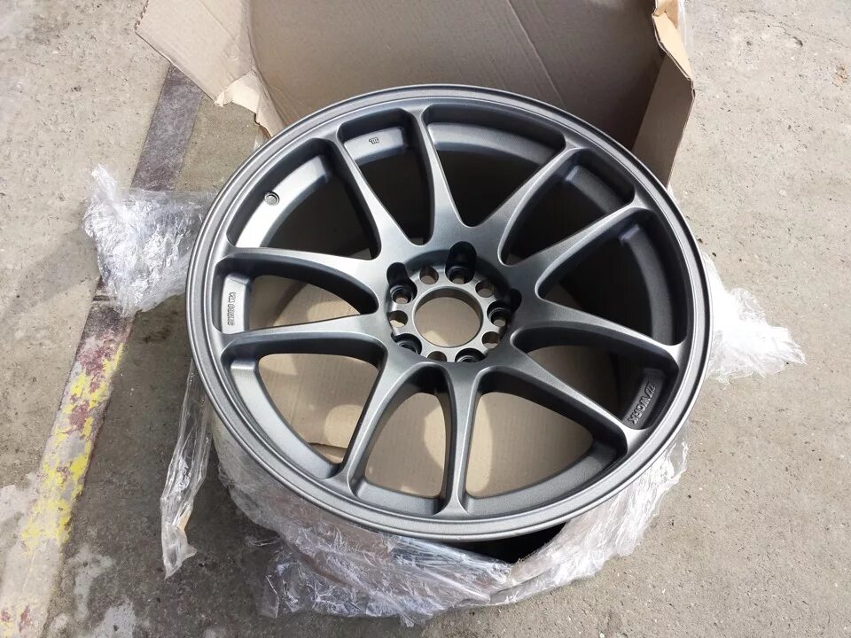 Work cr kiwami 4x100 r16. Polo диски r17 volk racing. Ворки cr-kai 17. Cr kai r18 9. Work emotion cr-kiwami бронза.