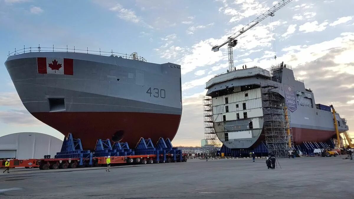 Oasis of the seas в доке. Ship building. Ship building. Судостроительный завод в японии. Инсталляция корабль.