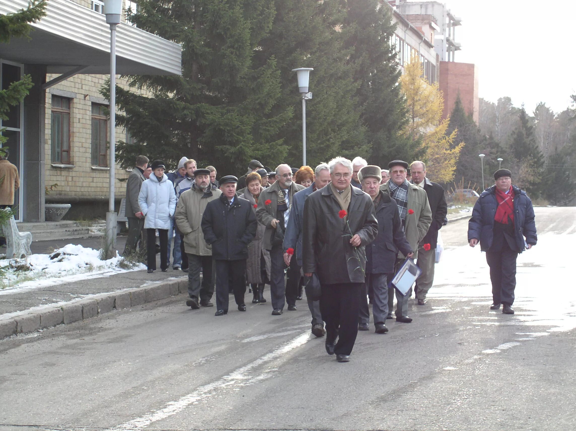 Иф ран. Диссовет иф со ран. Диссовет иф со ран. Иф со ран. Институт физики красивые фотографии.