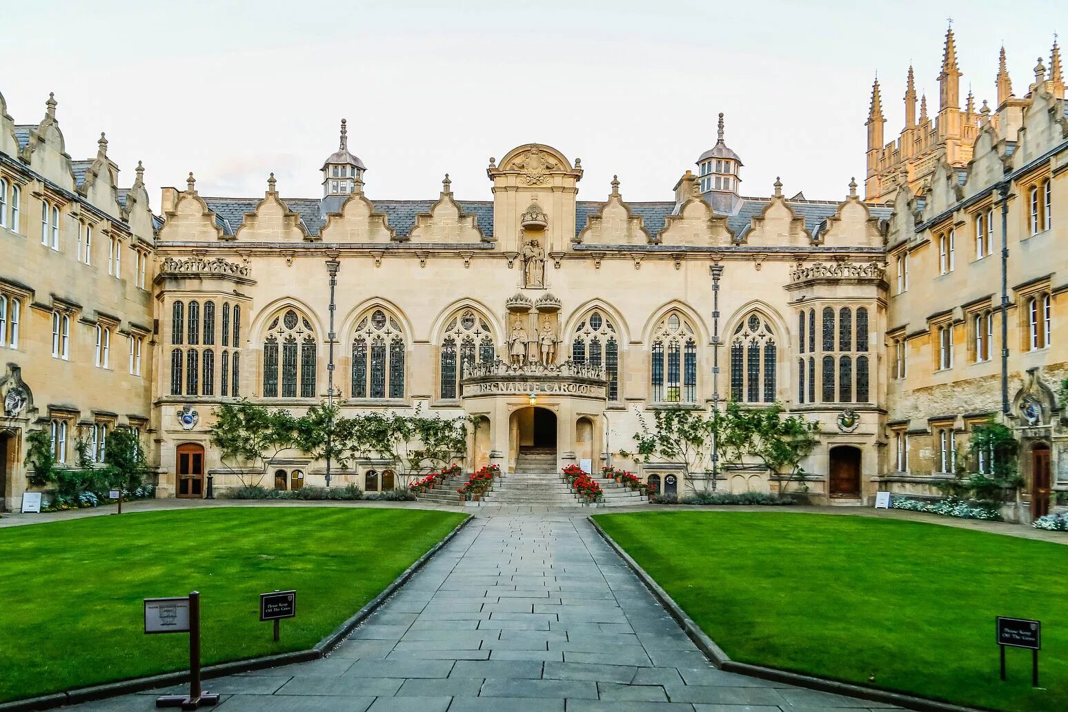 Оксфордский университет в Англии. Оксфордский университет (University of Oxford), Великобритания. Оксфорд здание университета. Оксфордский университет архитектура. Oxford university colleges