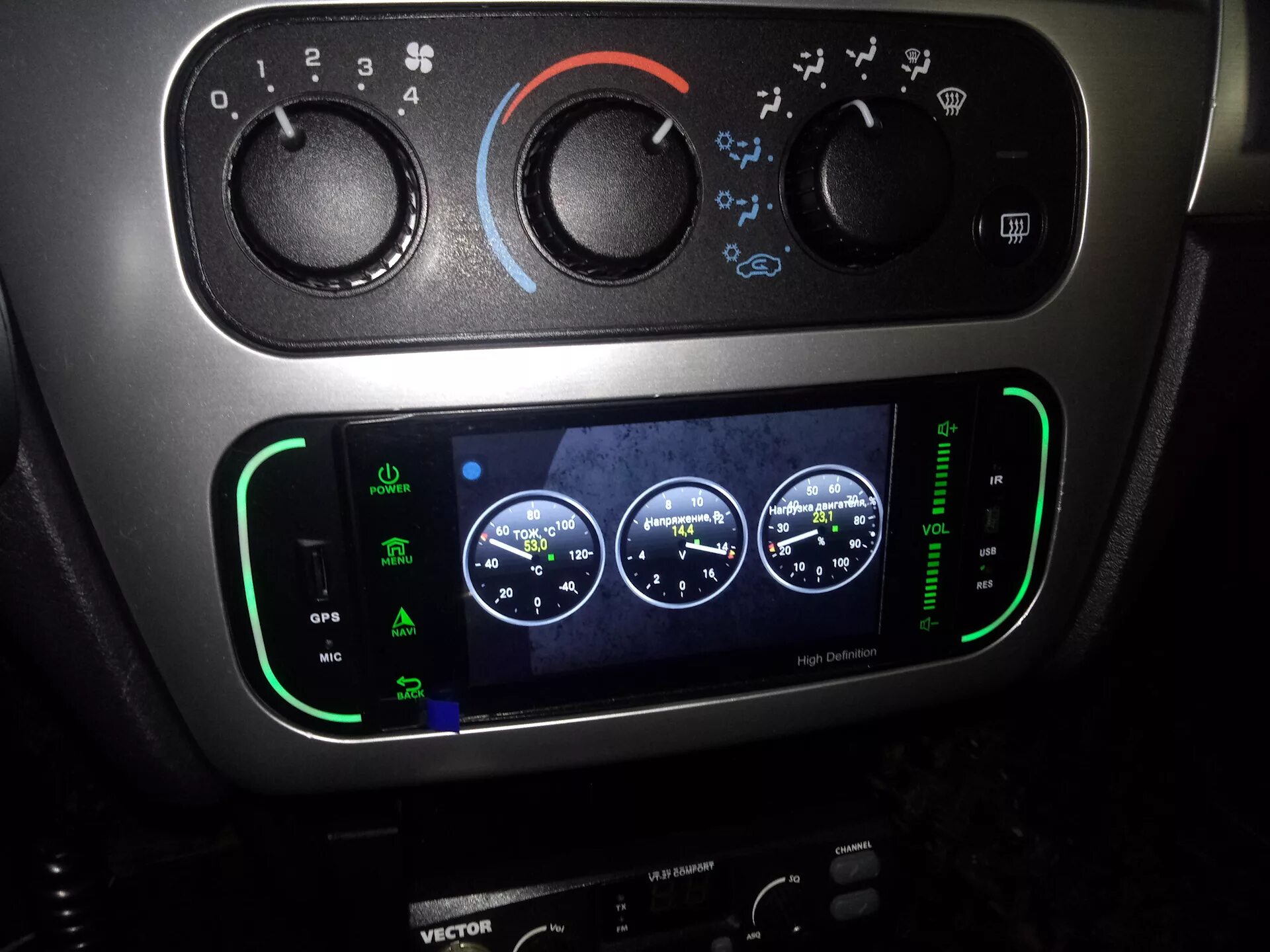 #02.2 - Замена штатной магнитолы на Pioneer DEH-X5500BT - установка - ГАЗ Сайбер
