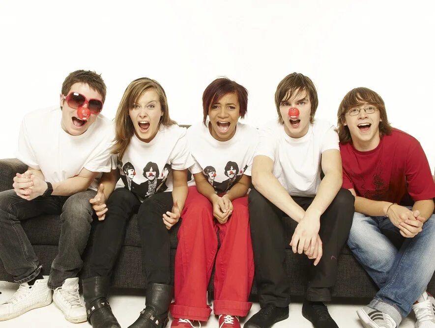 Скинс 1 поколение. Skins Cast.