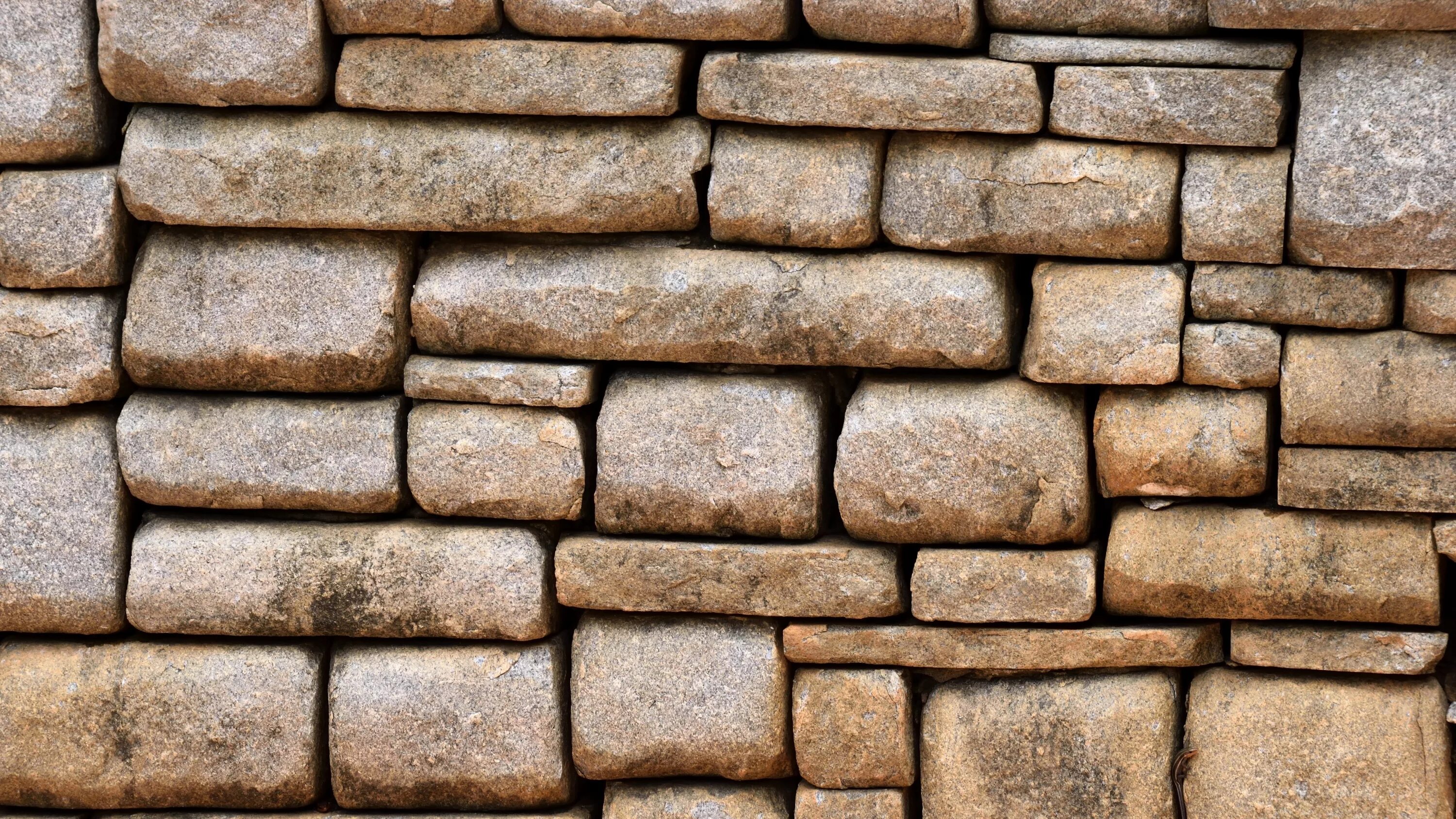 Wall pattern