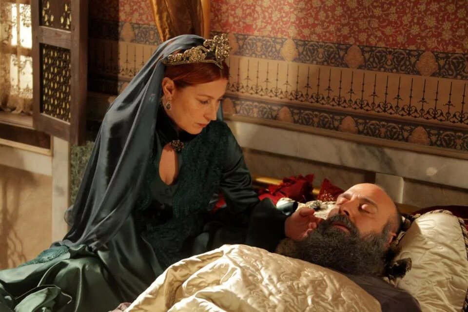 султан сулейман фильм. хюррем и сулейман ссора. великолепный век хюррем и сулейман. хюррем султан и султан сулейман. великолепный век султан сулейман и хюррем 1 сезон.