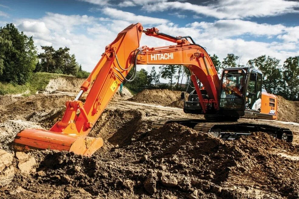 Работа в краснодарском крае экскаватор. Хитачи 1200. экскаваторы hitachi модельный ряд. hitachi 1200 экскаватор. хитачи 200 гусеничный экскаватор с грейфером.
