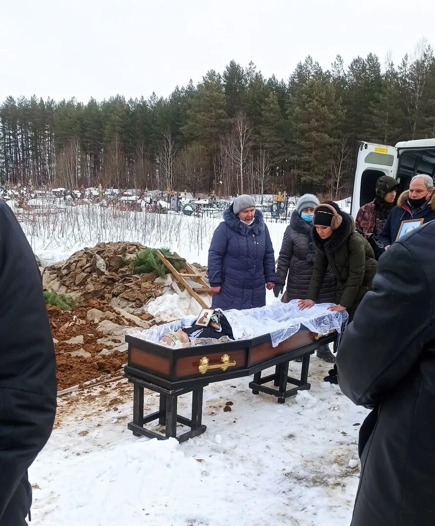 Жизнь и работа темниковского. Жизнь и работа темниковского. Тумсово темниковский район. Мордовское прощание. Темниковский район администрация.