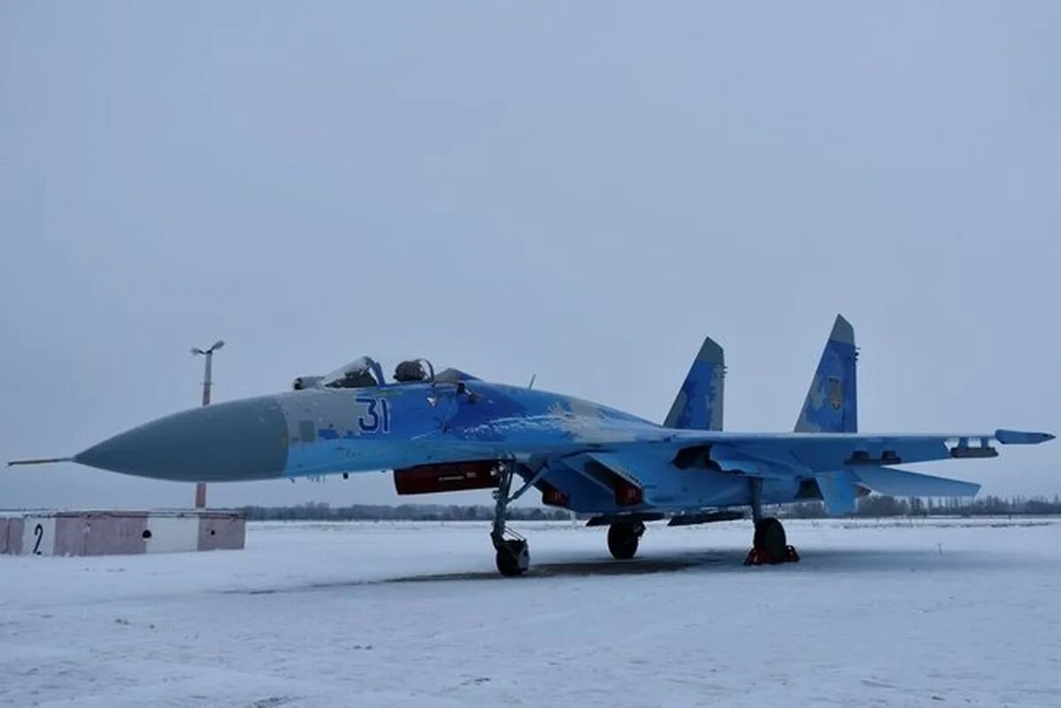 Миг 29 9-13 ввс украины. Су-27 всу. Российский истребитель "су-35". Су-27 всу. Ввс украины 2024.