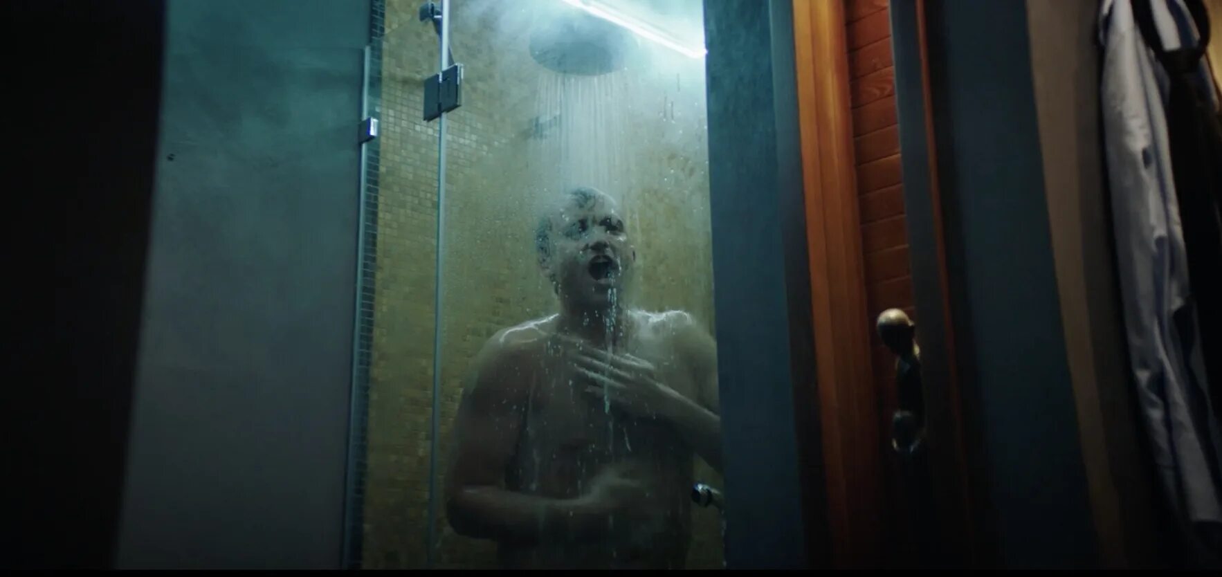 Фильм жертва короткометражка. Книга арена 13. Колодец и маятник фильм 1967. 13 жертва. 13 жертва.