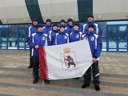 18 участников