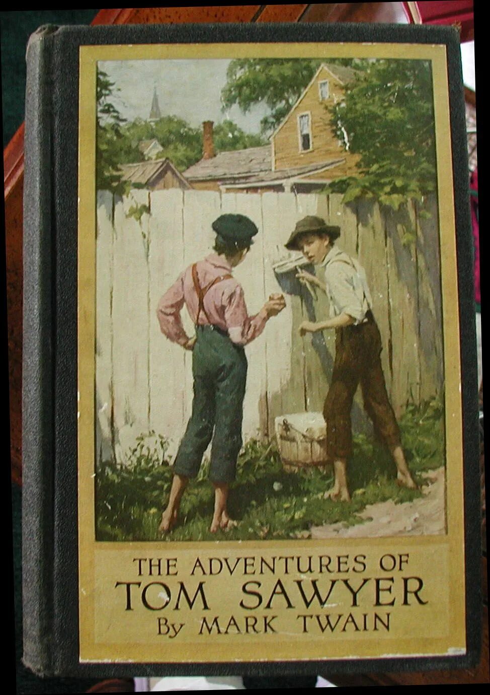 Приключения тома сойера отрывок. Adventures of Mark Twain. Tom Sawyer Painting the Fence. Mark Twain Tom Sawyer. Книга приключения Тома Сойера.