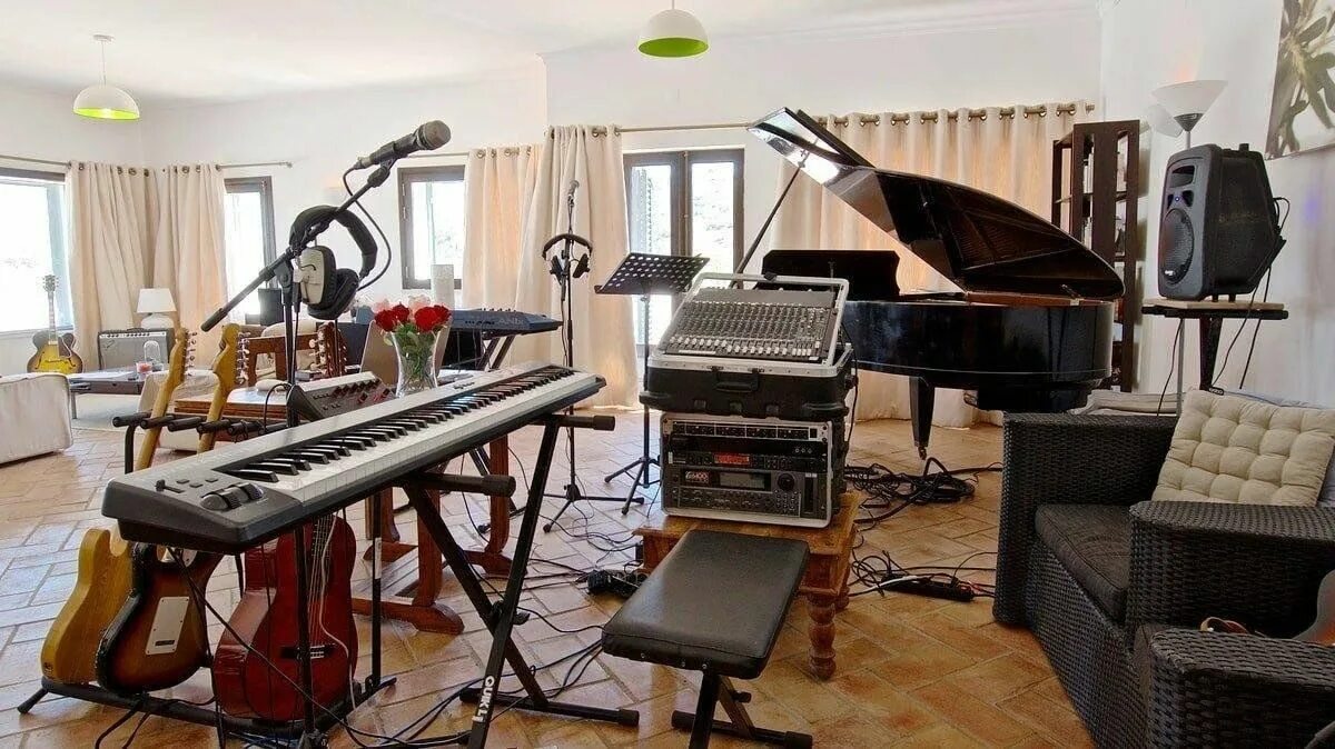 Studio instruments