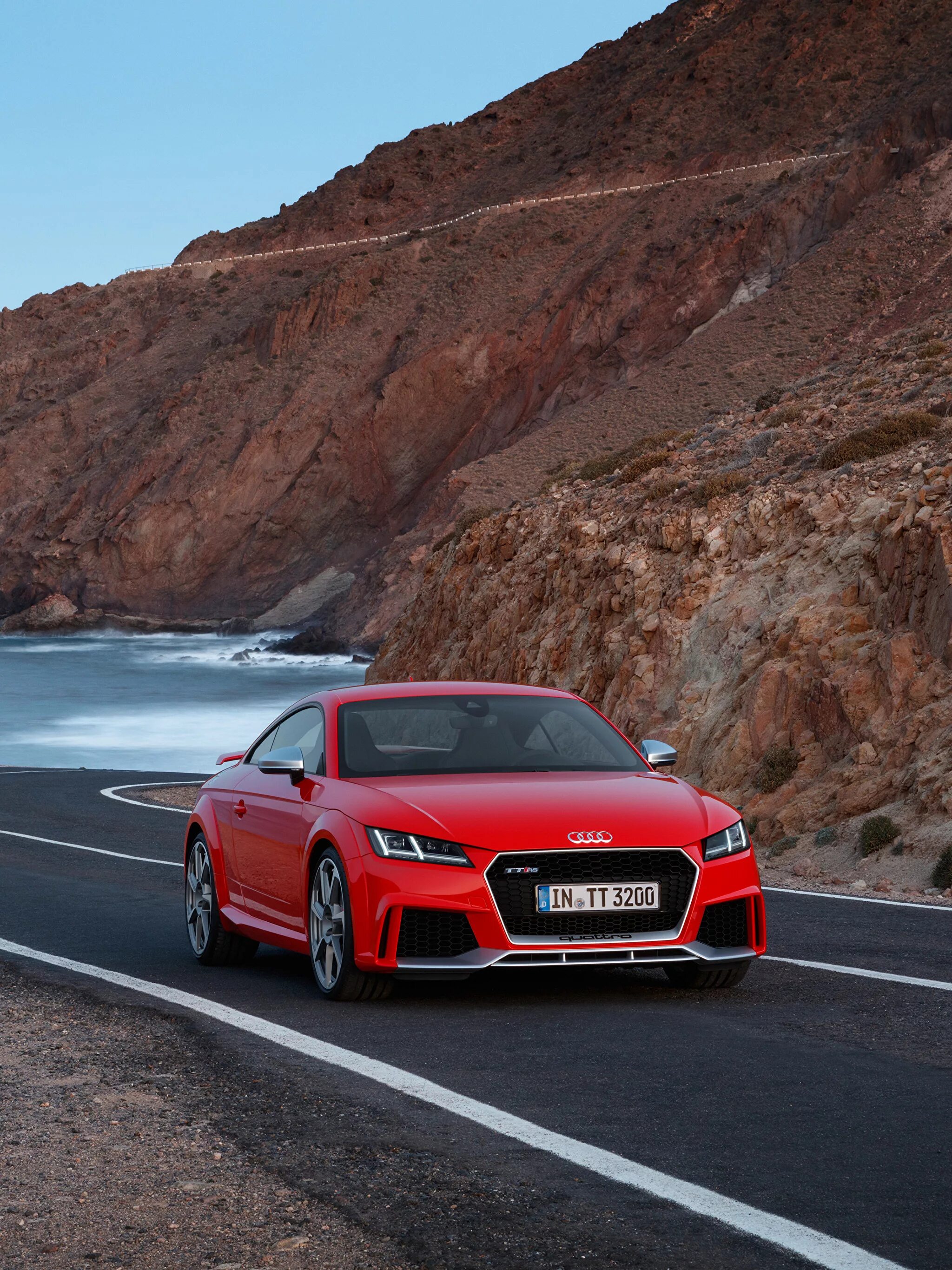 Ауди ТТ красная 2022. Audi TT 8s красная. Ауди ТТ 2016. Audi TT 8s. Красная машина телефон